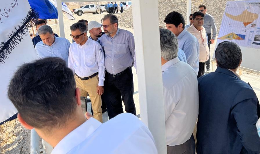 بازدید معاون وزیر نیرو از محورهای توسعه آب استان بوشهر